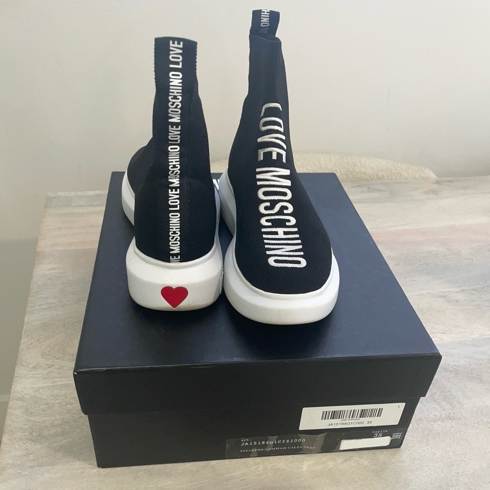 Love moschino sneakers
